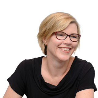 Headshot of Angela Weaver
