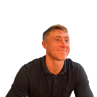 Headshot of Carl Oliver
