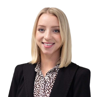 Headshot of Ellie Mannella