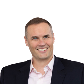 Headshot of Greg Dunn