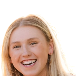 Headshot of Maggie Stewart
