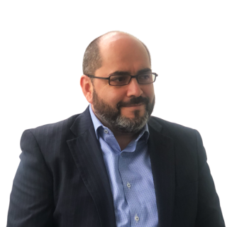 Headshot of Vicente Miranda